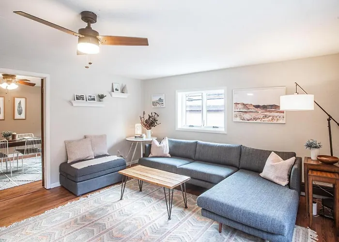 225 6Th Avenue Unit 3