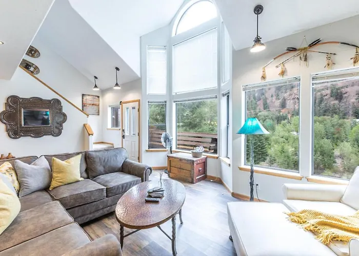 1486 Oak- Grandview
