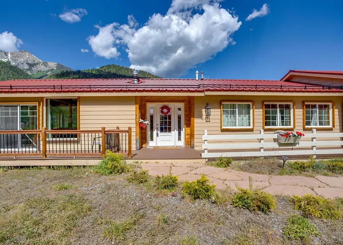 Stunning Ouray Escape W/ Panoramic Mountain Views!