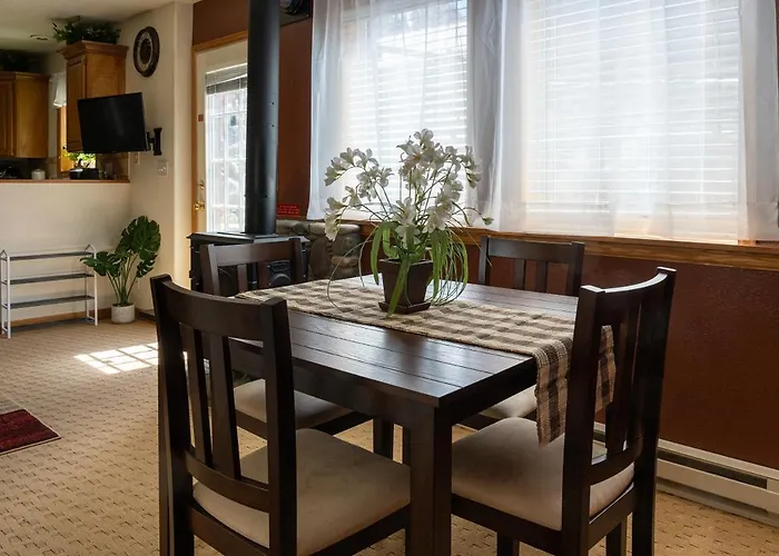 Alpenglow One Bedroom One Bath - A18